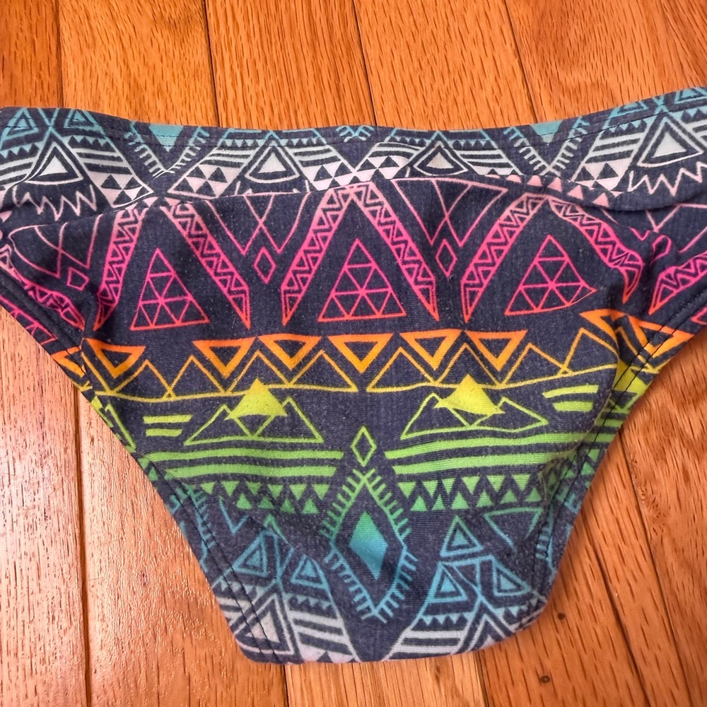 Geometric Multicolor Bikini Set - Picture 4 of 5
